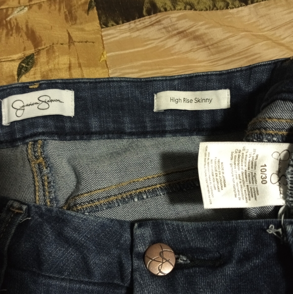 JESSICA SIMPSON - Picture 3 of 3